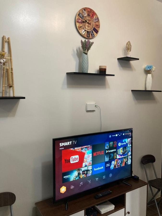 Makati Amazing View Penthouse Studio, Air Residence, Fast Internet Manila Bagian luar foto