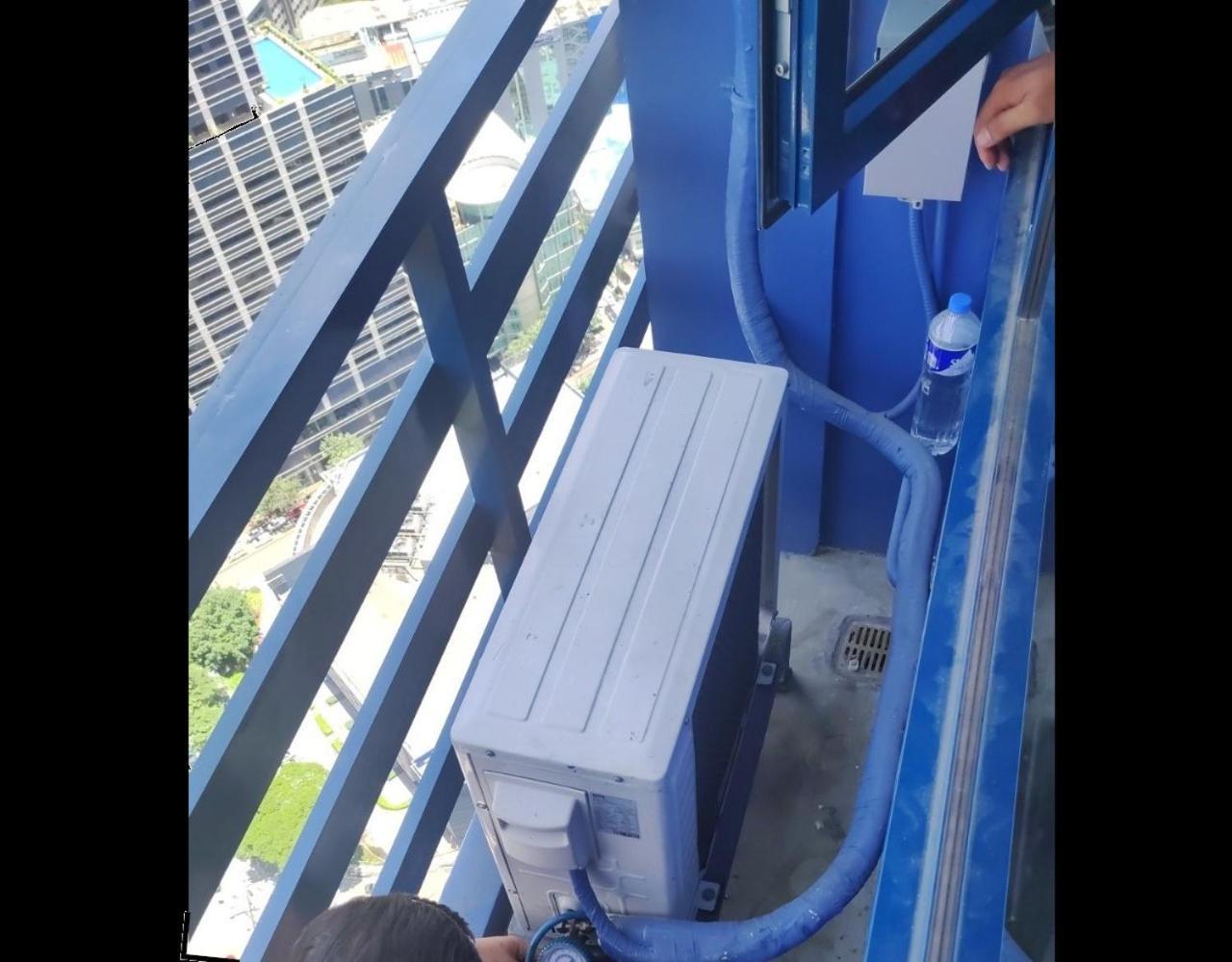 Makati Amazing View Penthouse Studio, Air Residence, Fast Internet Manila Bagian luar foto